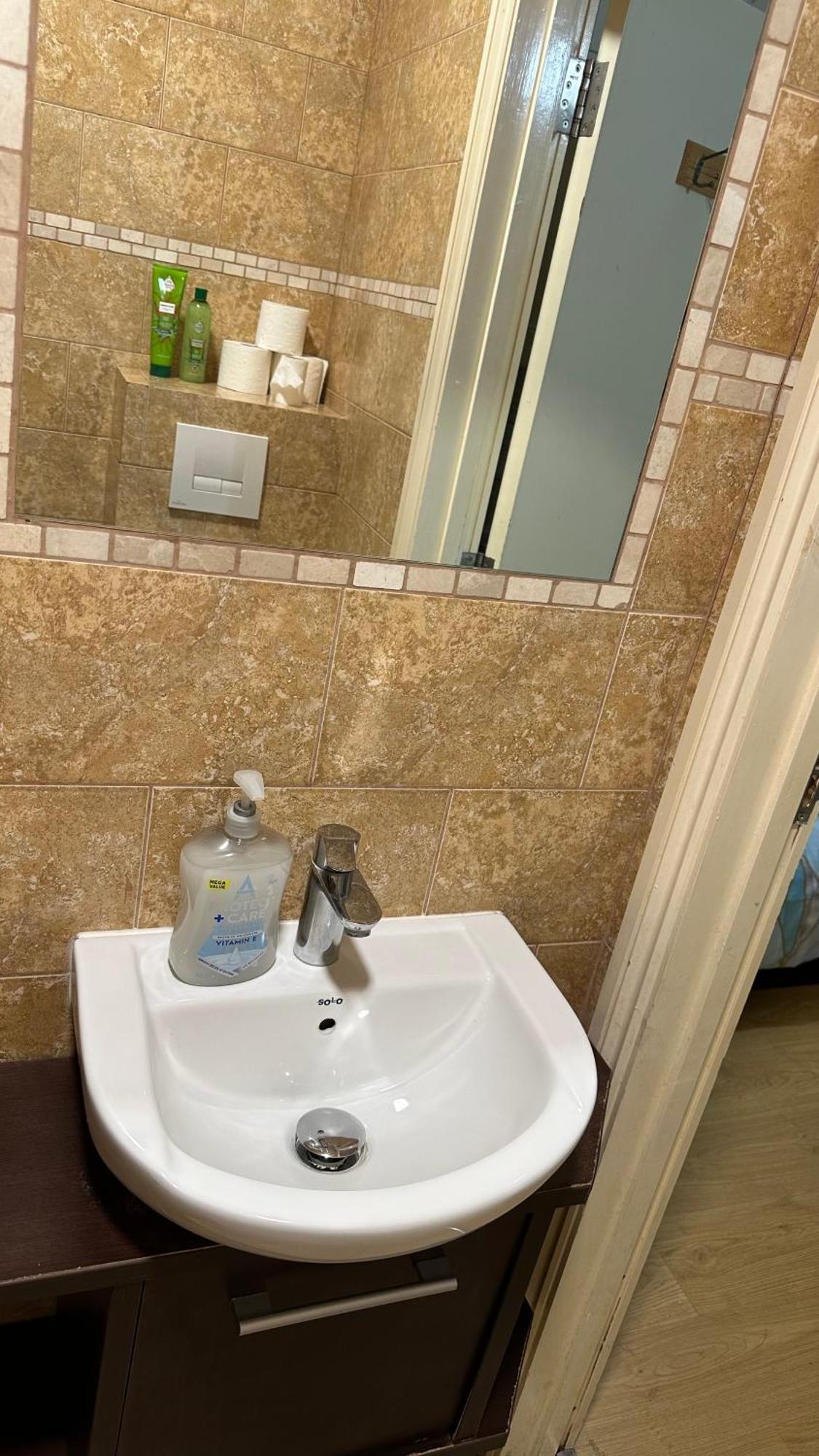 Appartamento Chic Urban Retreat Londra Esterno foto