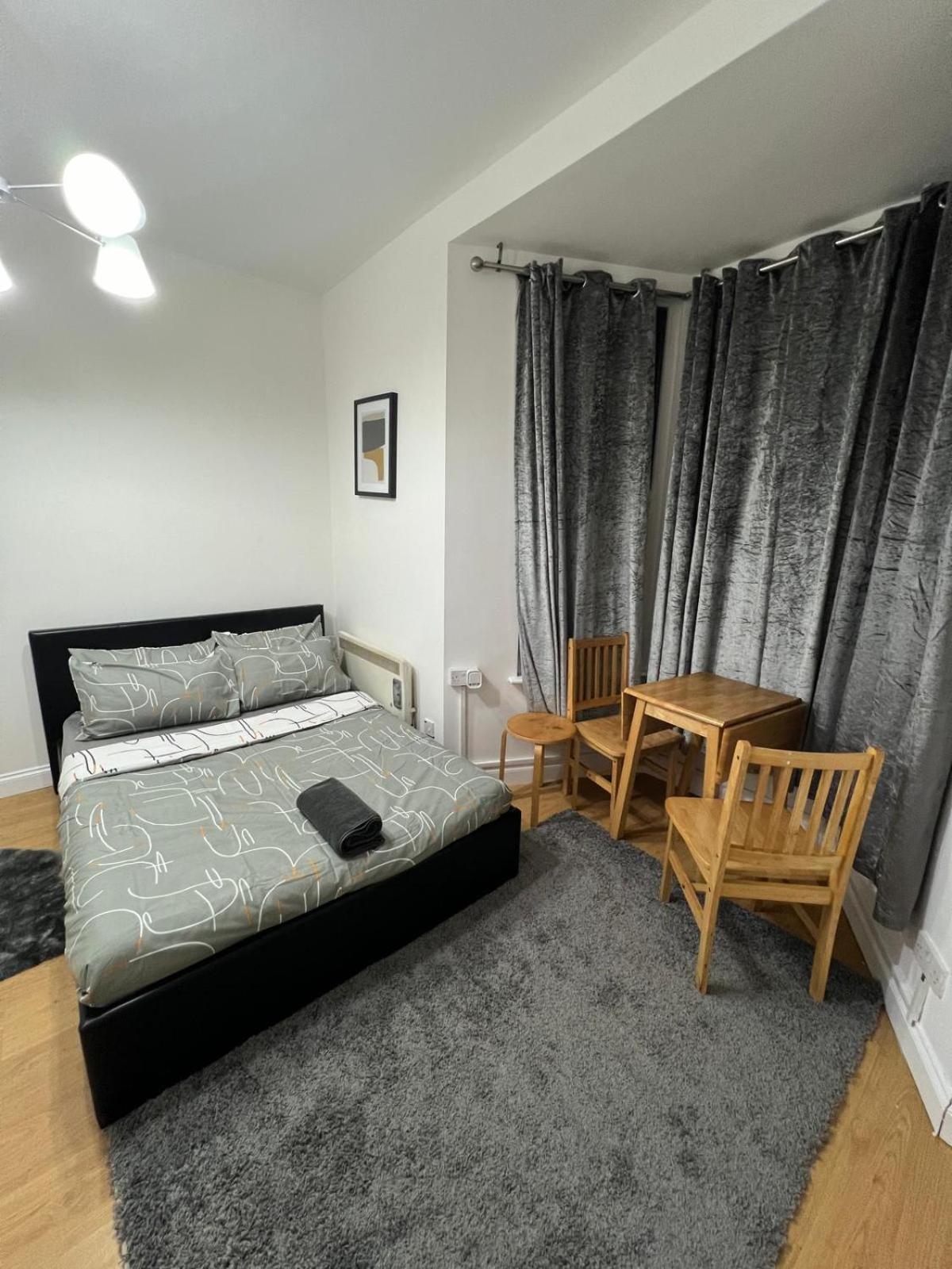 Appartamento Chic Urban Retreat Londra Esterno foto