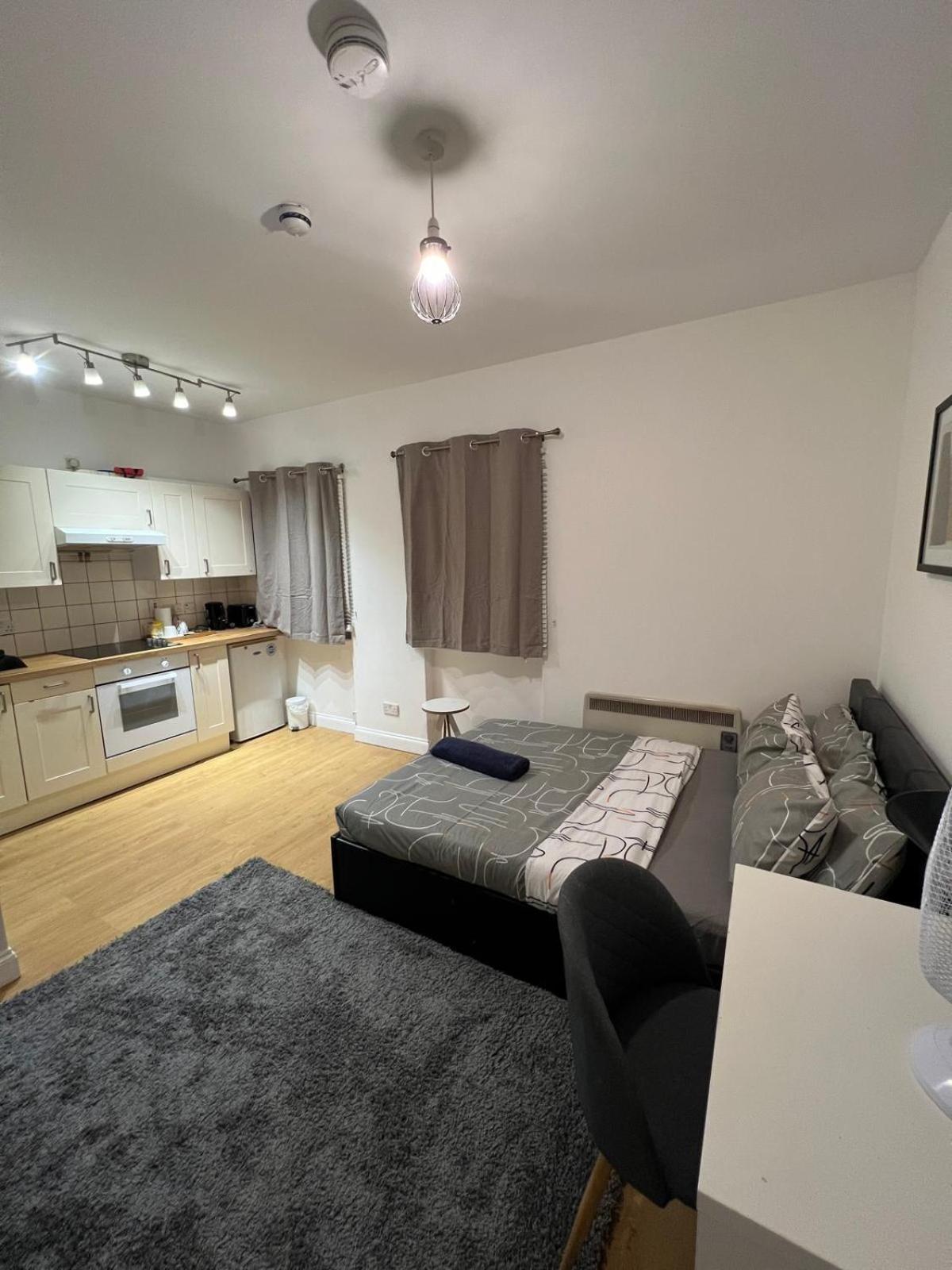Appartamento Chic Urban Retreat Londra Esterno foto